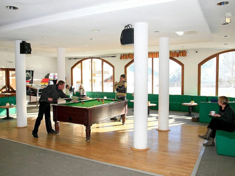 Voir la photo 3 — Poolside Alpine Apartment Stay