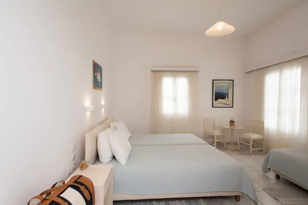 Standard Triple room with balcony