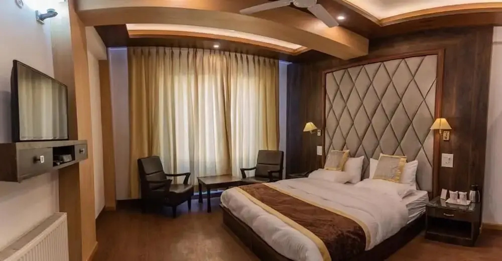 Zojila Residency - Chambres