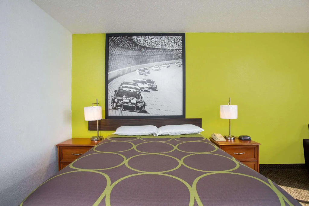 Standard Double room (full double bed)