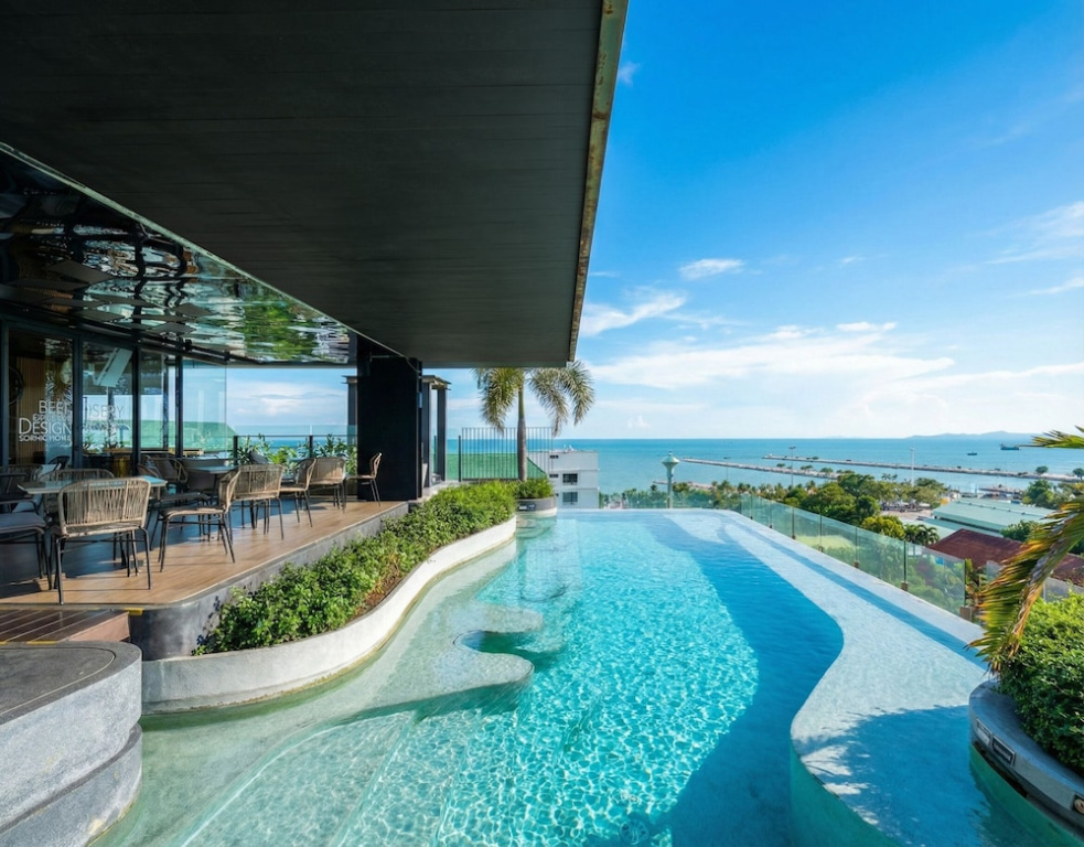 Seaphere residence by Prop Hopper