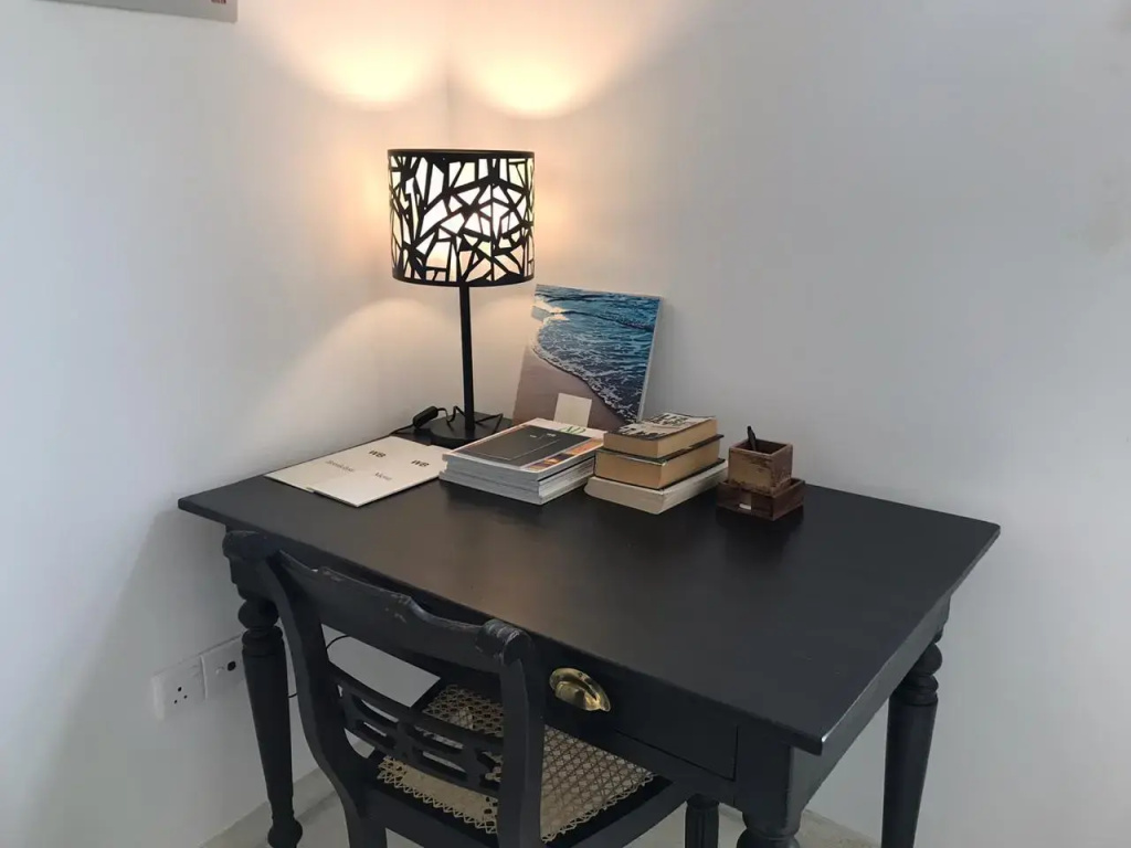 Economy room
