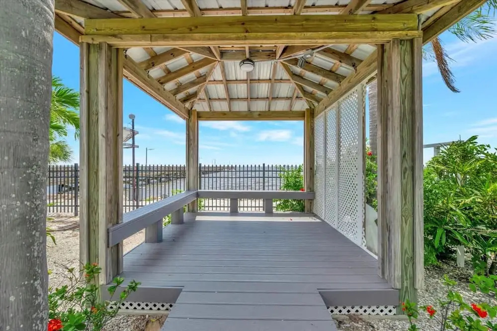 Watch the Dolphins Large Balcony Suite and Heated Pool