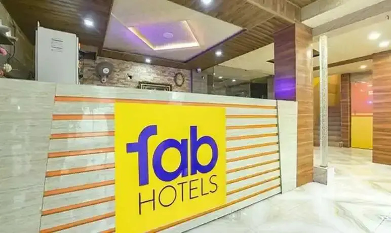 Fabhotel Comfort Inn