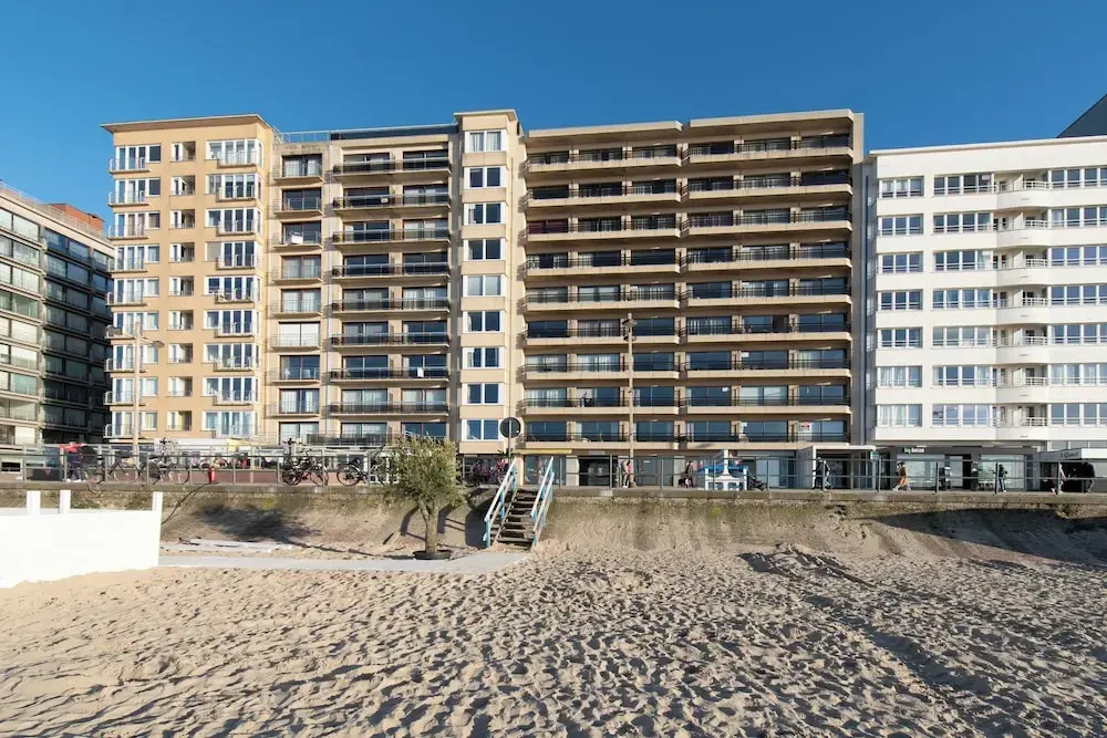 Apartment in Middelkerke With Sea Views