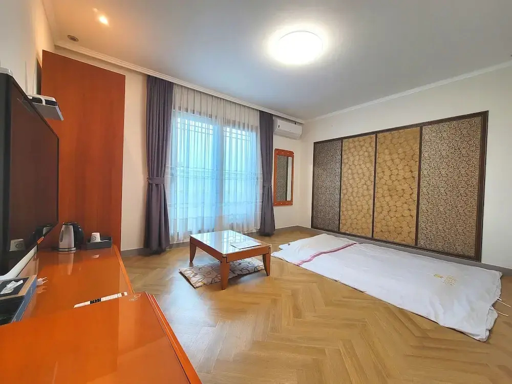 Standard room with balcony