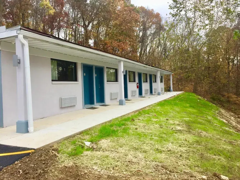 Hillside Motel