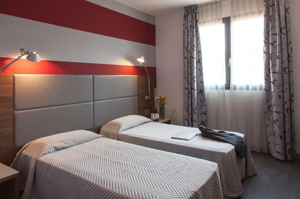 Double room (twin beds)