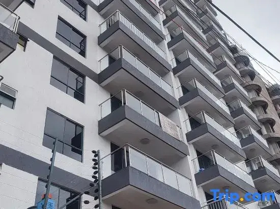 Skyview 3Br all ensuite3balconies Netfix Gym
