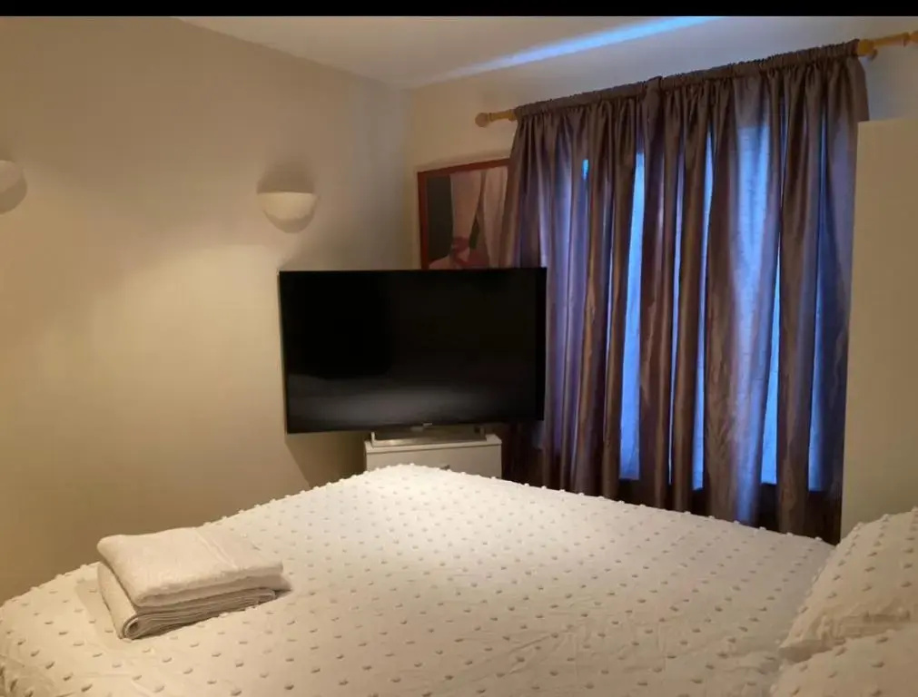 Double Bedroom with PT/B