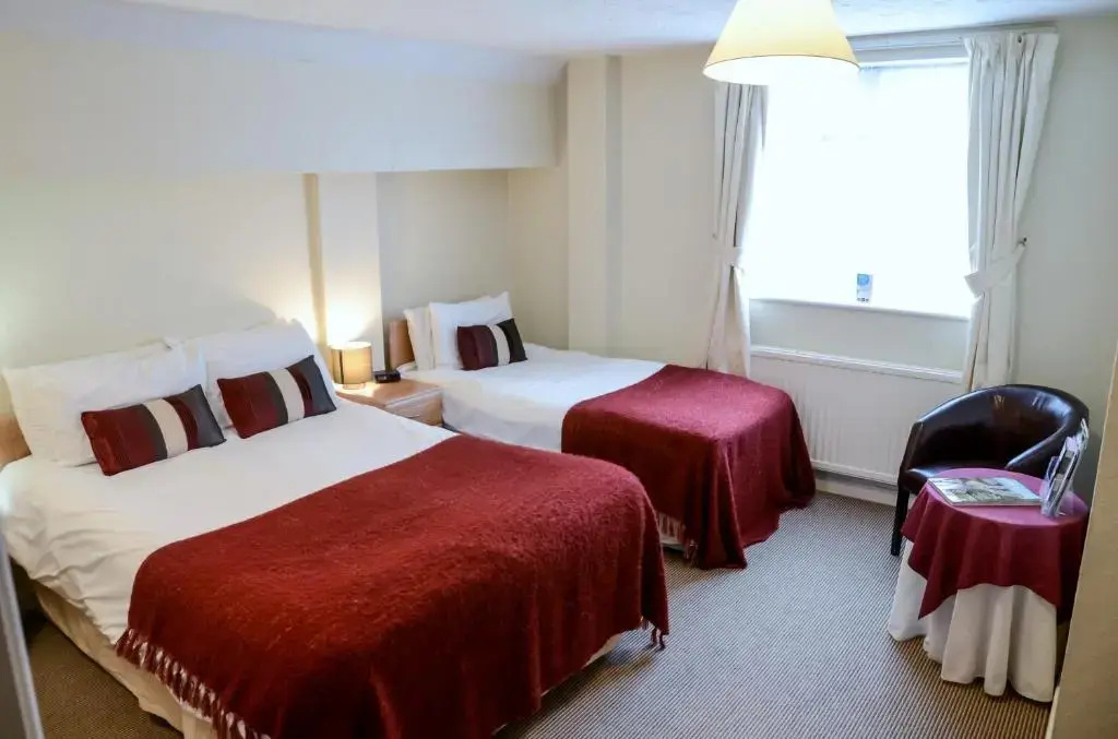 Pettifers Freehouse Hotel - Chambres