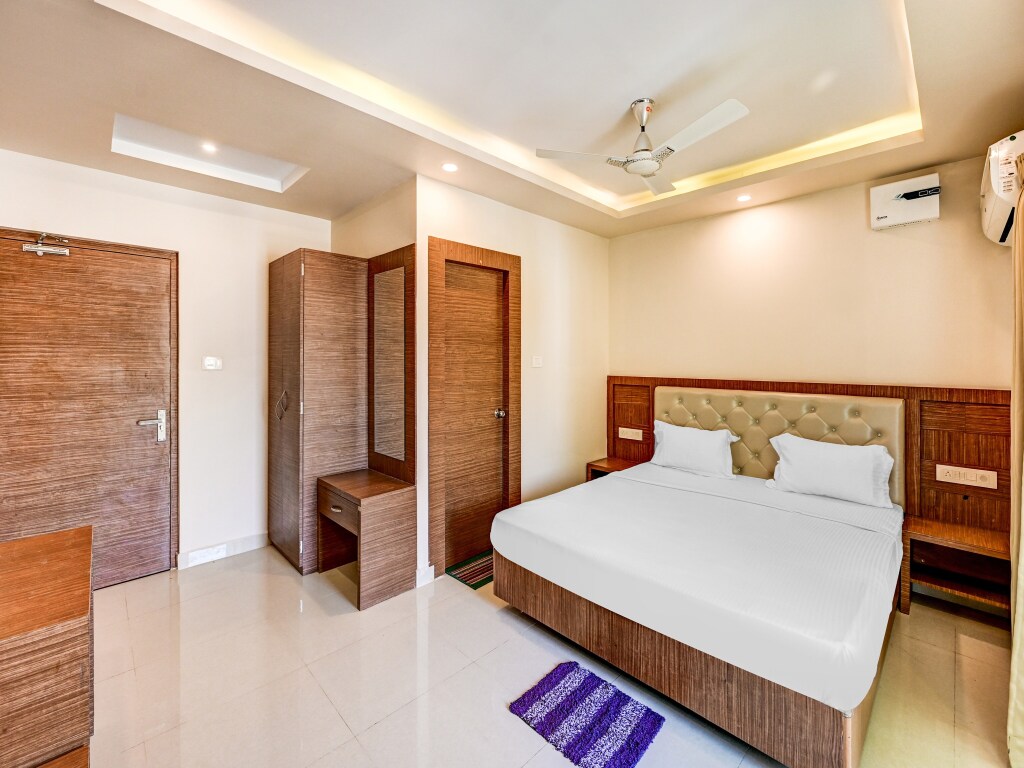 Номер Deluxe в Capital O 86823 Hotel Subhadarsan