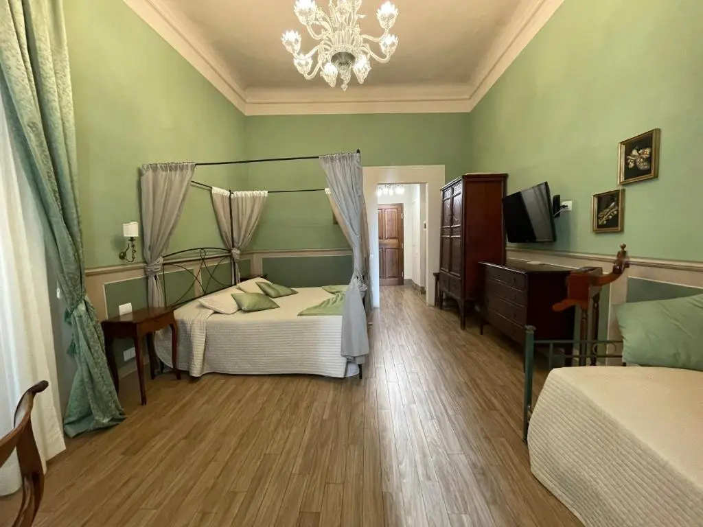 Deluxe Family Suite
