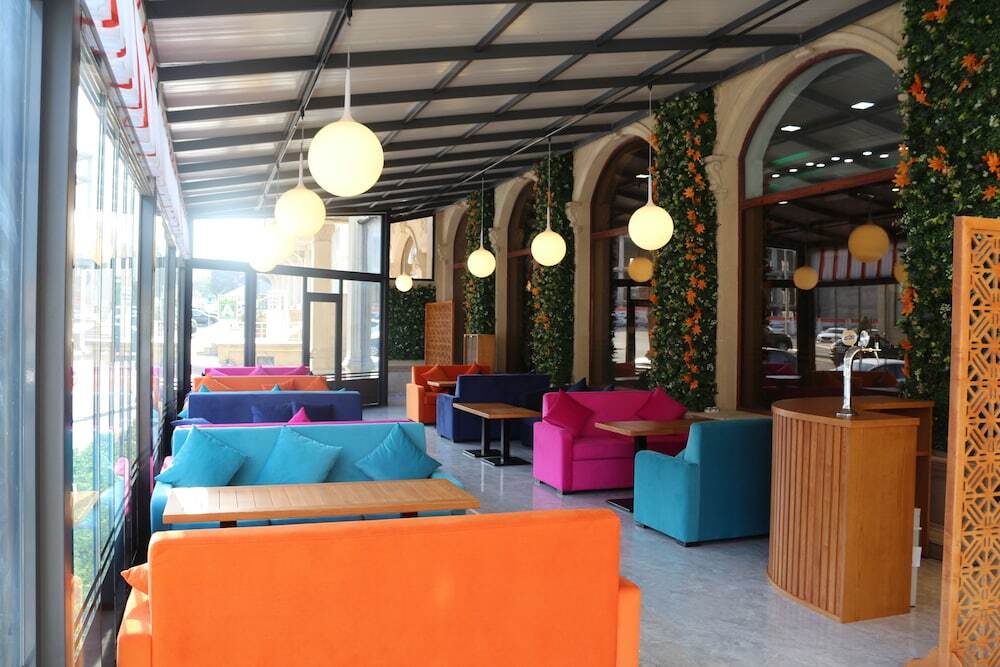 Курортный отель Lara Hotel & Spa в Баку