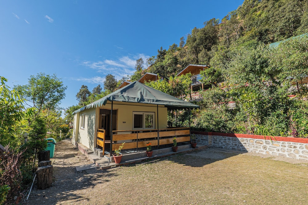 Family Cottage with balcony