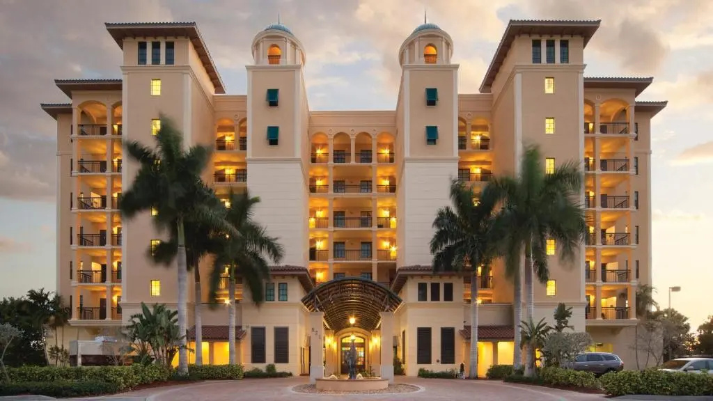 Holiday Inn Club Vacations Sunset Cove Resort by IHG