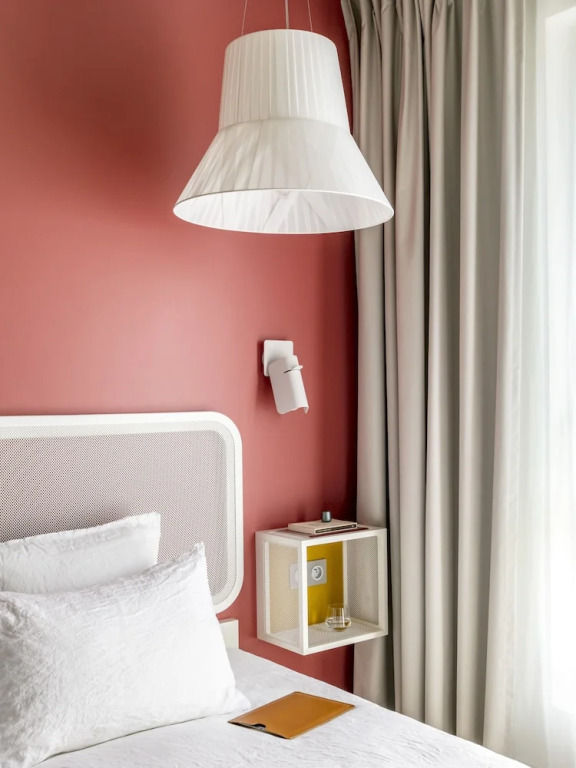Одноместный номер Standard двуспальная кровать в OKKO Hotels Toulon Centre