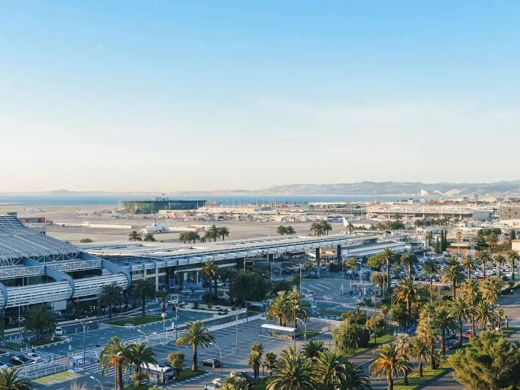 Beach & Waterfront