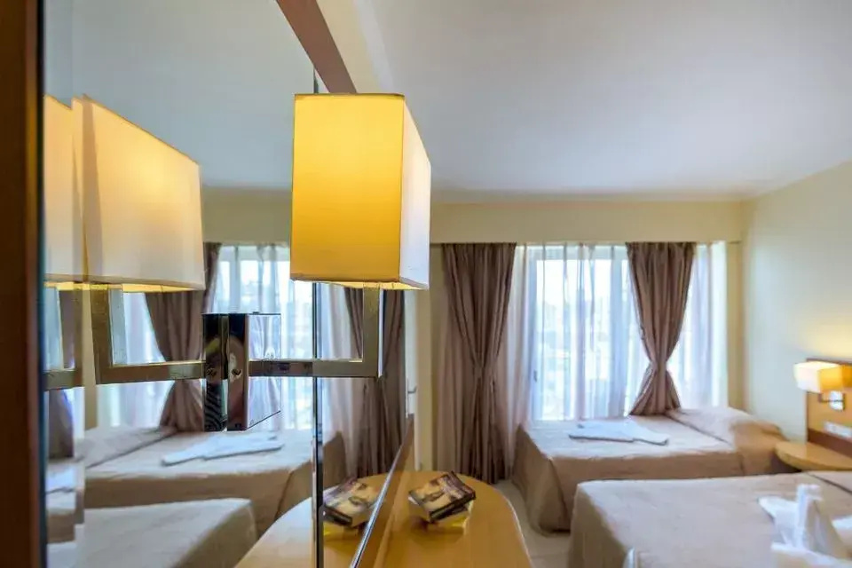 Manousos City Hotel - Chambres