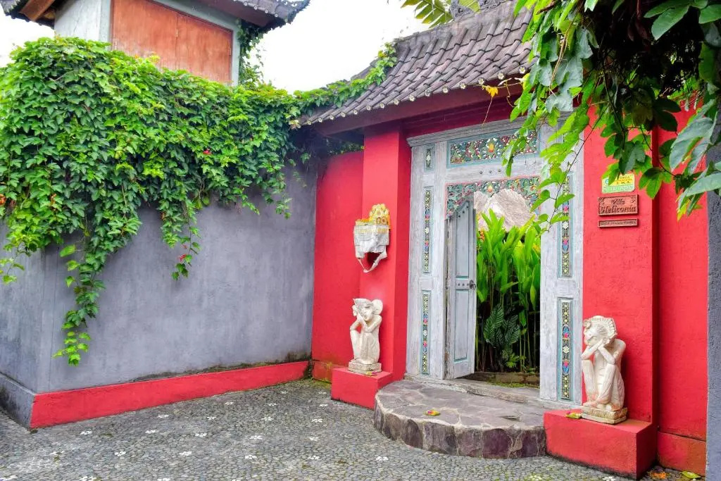 3 Bedrooms Villa