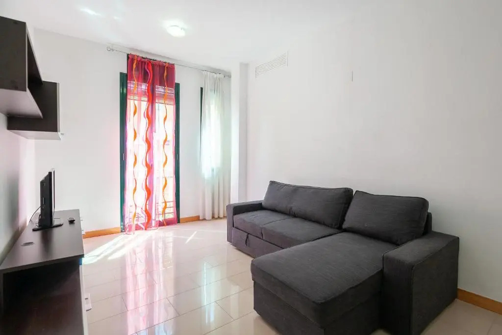 3 Bedrooms Apartment