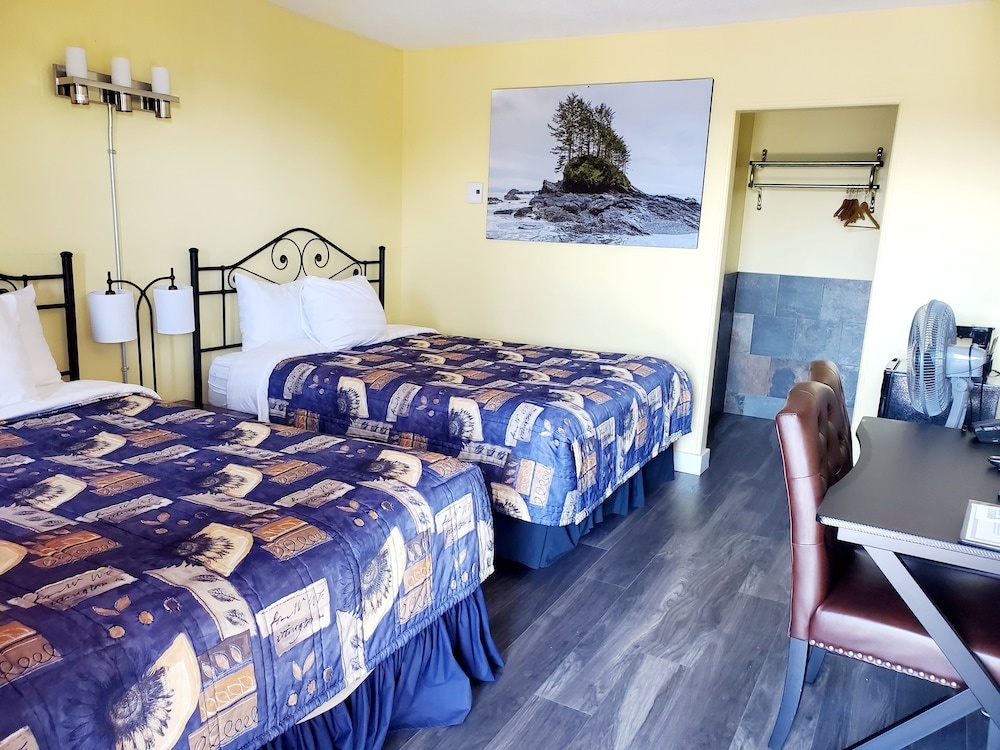 The Port-O-Call Inn & Suites — 3