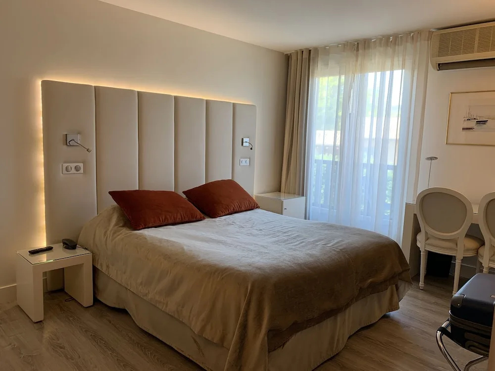 Classic room