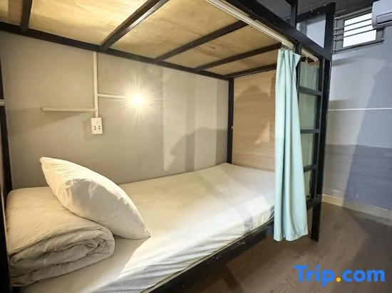 Кровать в общем номере в Alleyway Hostel - Adults Only