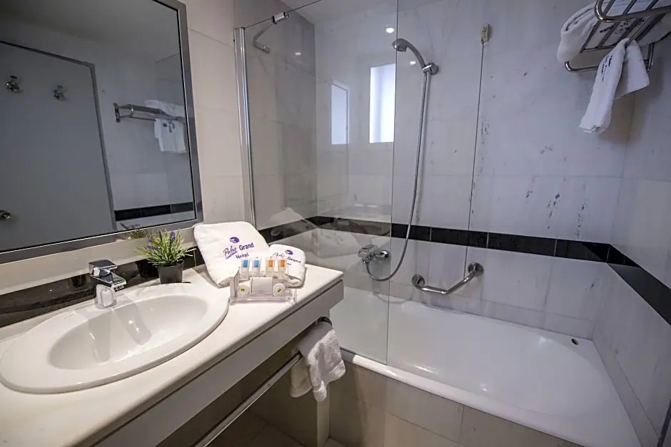 Polis Grand Hotel - Chambres