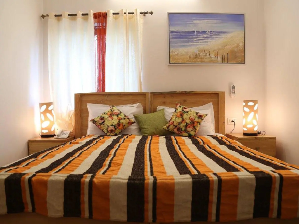 1 Bedroom Apartment with balcony