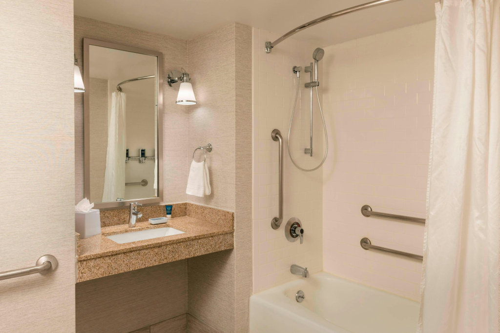 Four Points by Sheraton Boston Logan Airport Revere - Général