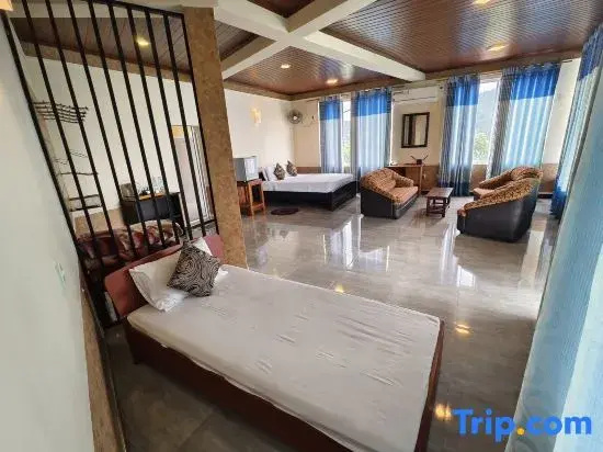 Luxury Triple room with view