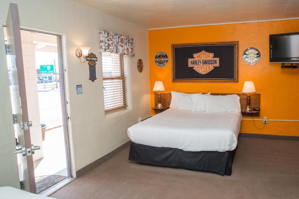 Historic Route 66 Motel by null