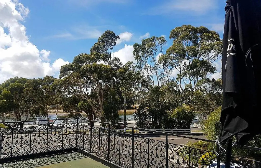 The Wharf Hotel Wynyard by null