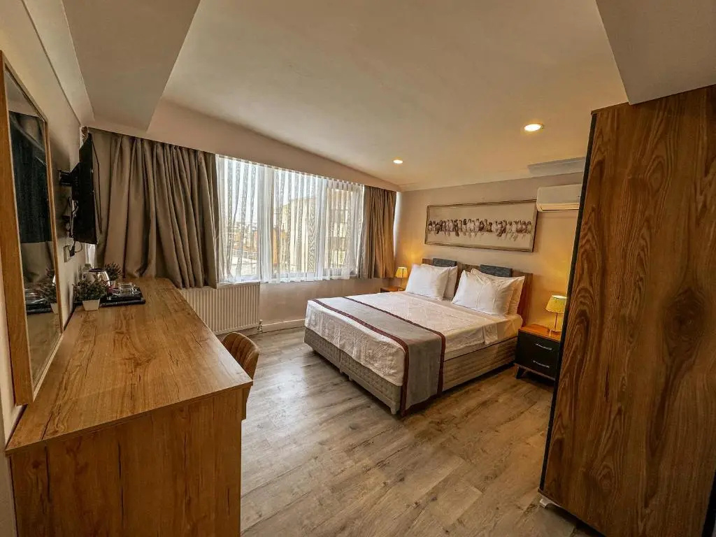 Superior Double room (full double bed)