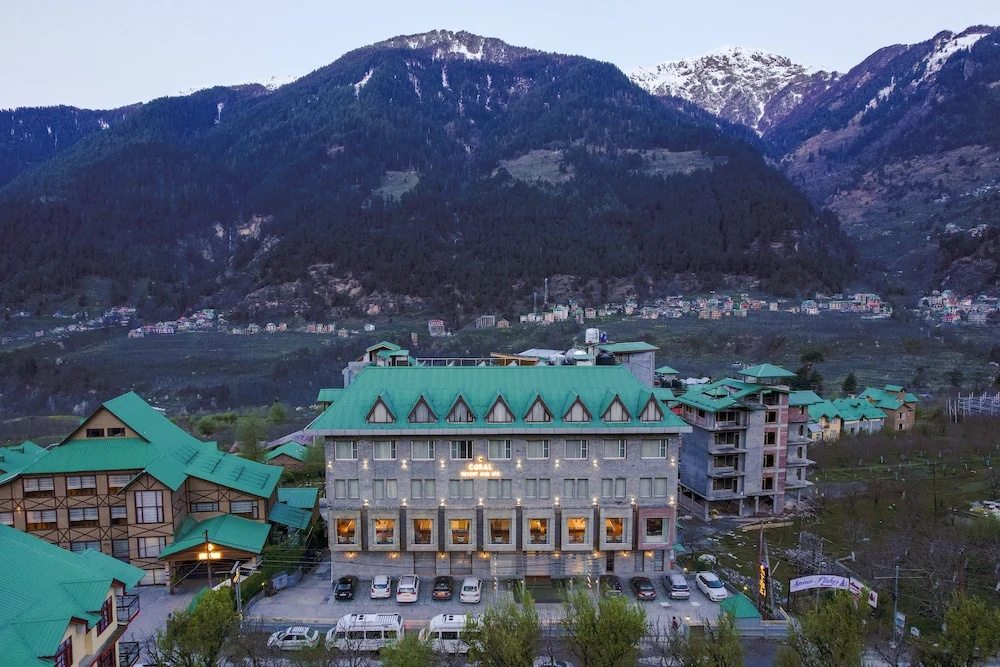 Coral Resort and Spa, Centrally Heated Mountain Side Resort, Manali