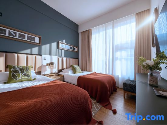 Standard room with garden view
