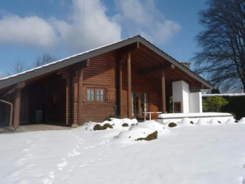 Charming Chalet With Private Garden In Stavelot