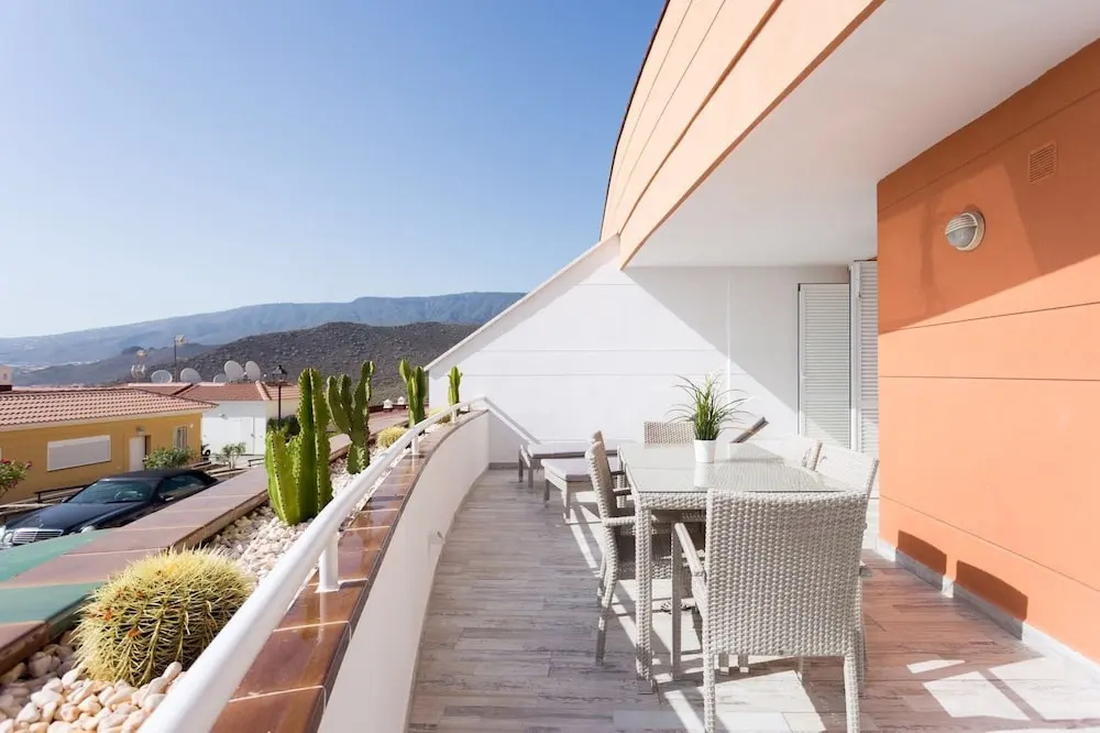 1713. Sun Apartment, Ocean View Terrace, Heated Pool