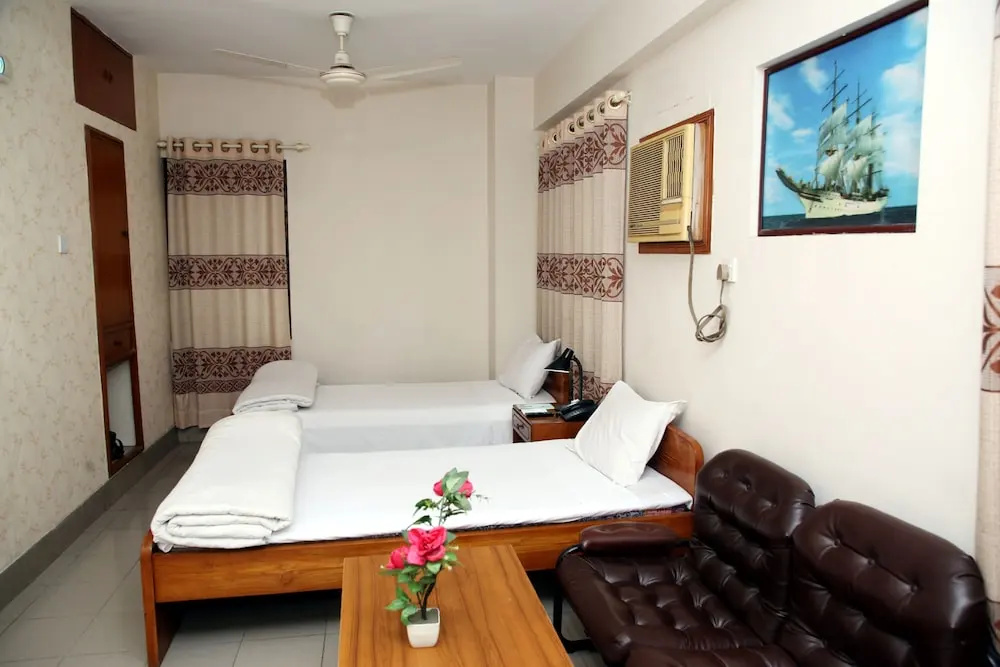 Luxury Suite