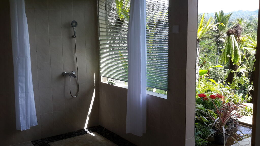 gallery_image_hidden_9