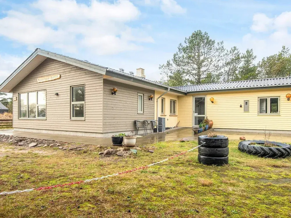 8 Person Holiday Home in Blavand