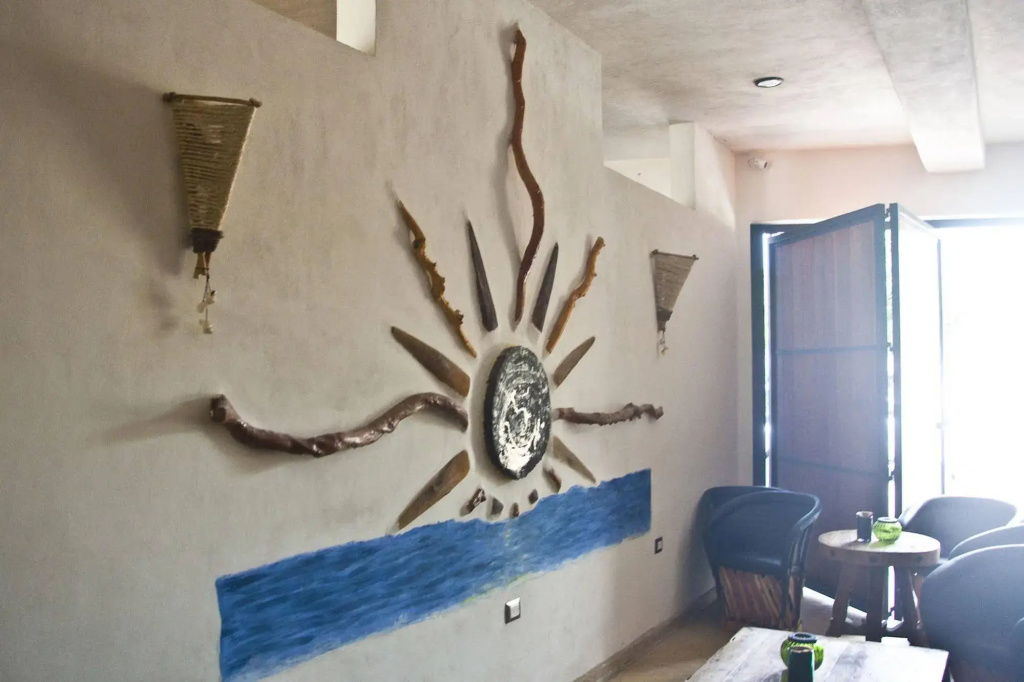 Hotel photo 12