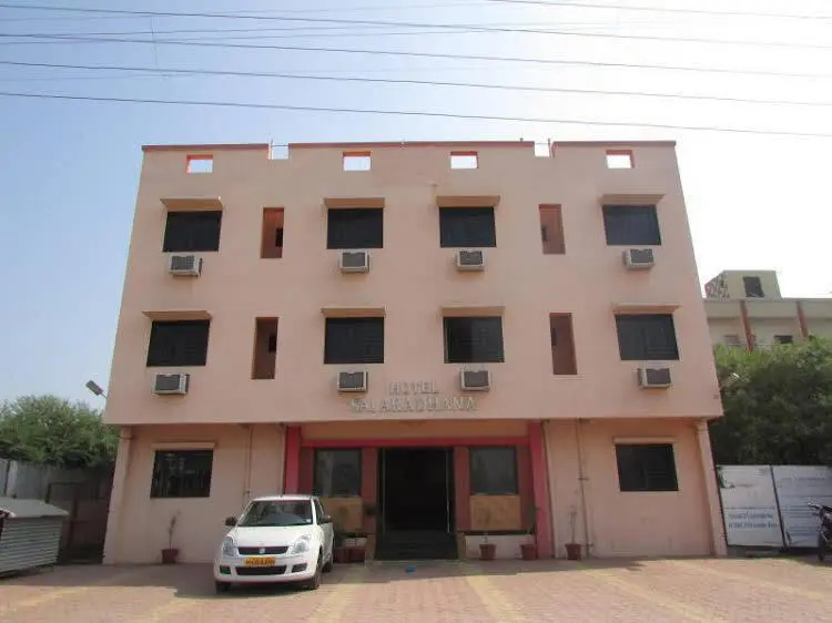 Hotel Lee Grand