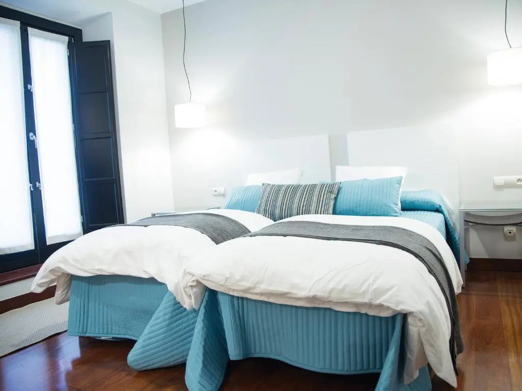 Deluxe Double room with pool view (full double bed)