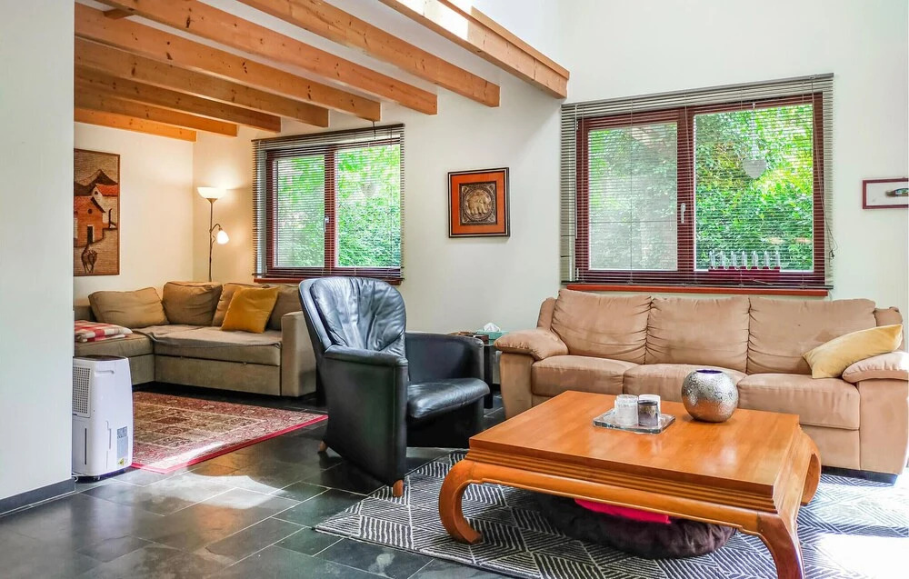 Awesome Home in Rekem-lanaken With Wifi and 2 Bedrooms - фото 6