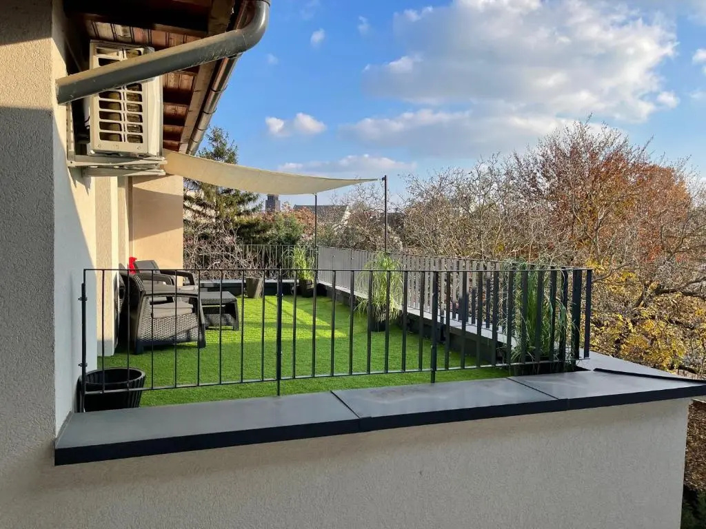 Sun terrace mini penthouse bestern
