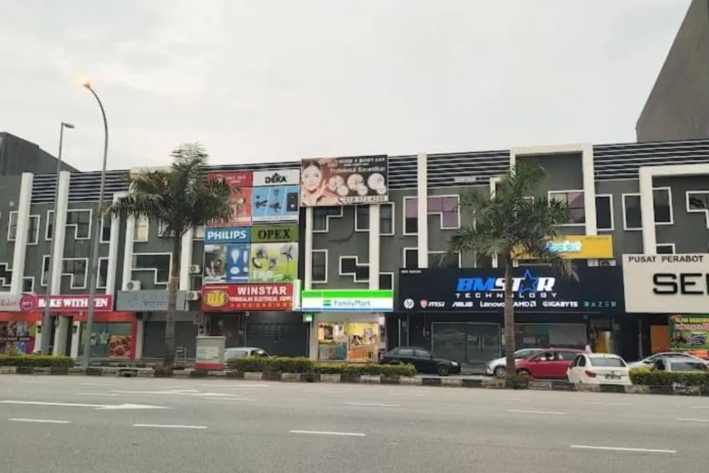 8 GroundFloor PoolSide Manhattan Homestay Ipoh in Ipoh