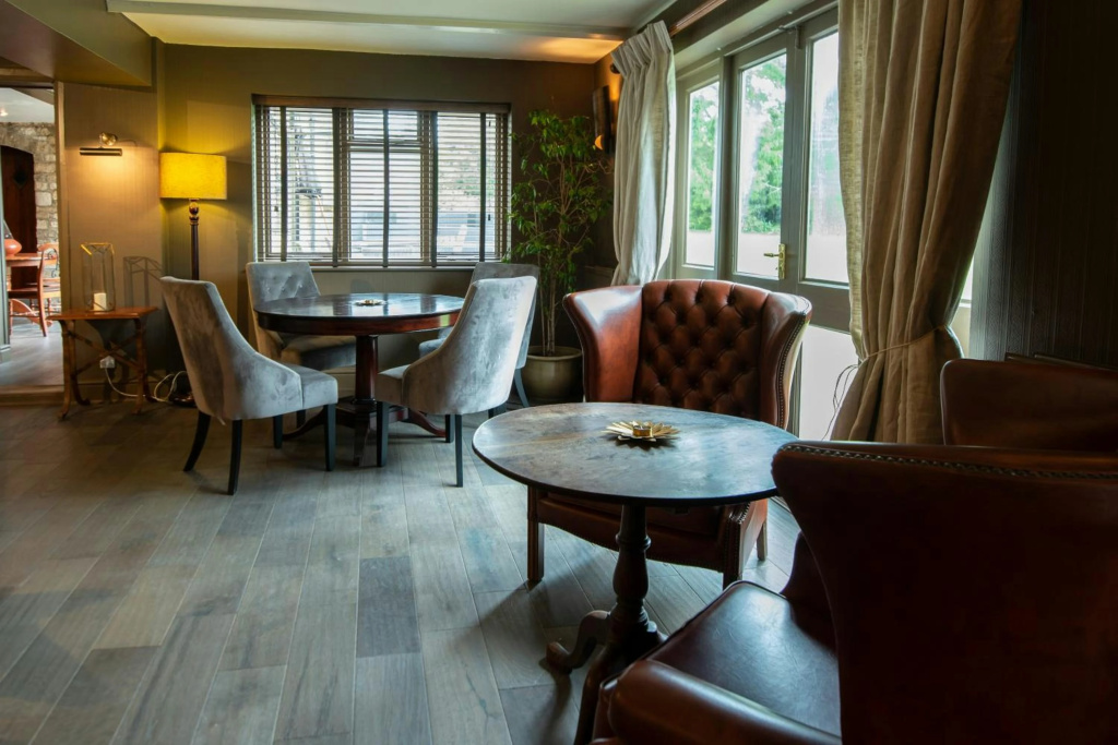 Pettifers Freehouse Hotel - Général