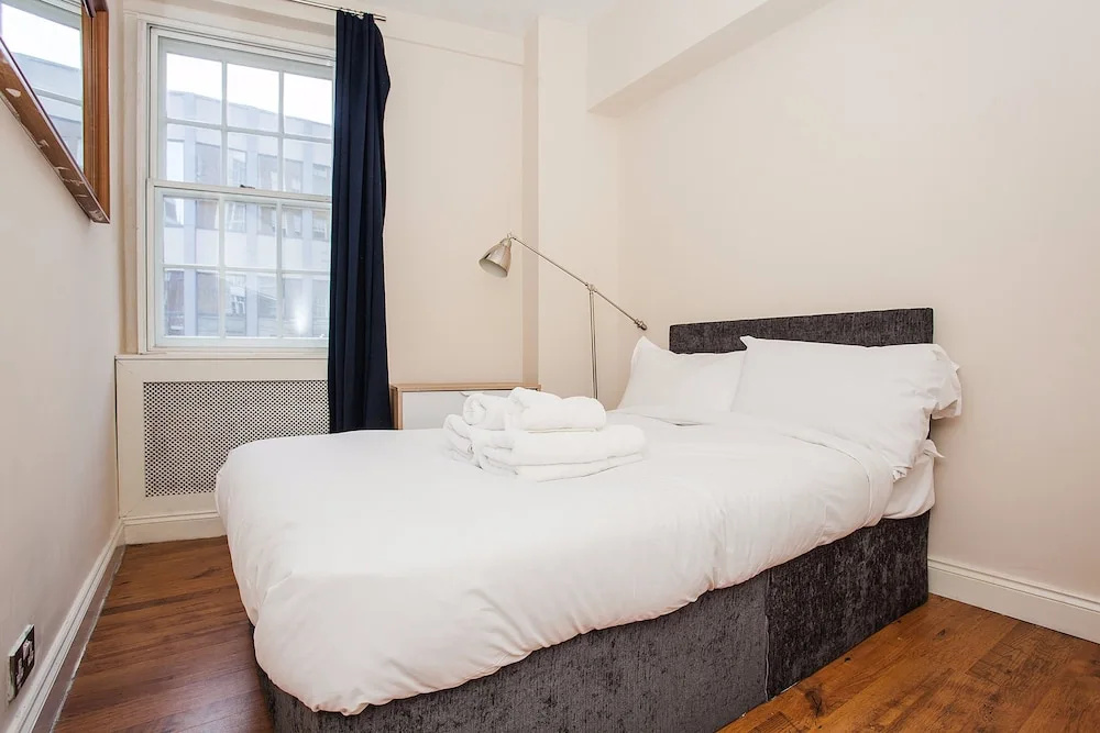 Central & Spacious 3 Bedroom Apartment